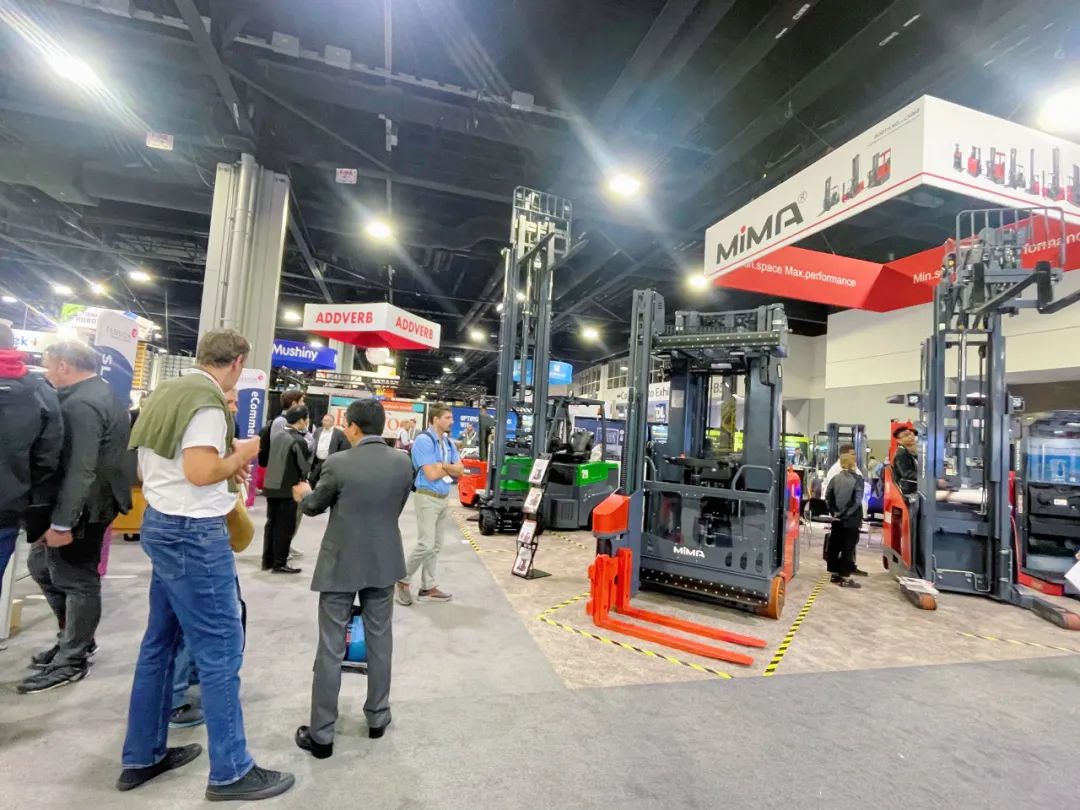 米瑪電動(dòng)叉車展會(huì)3.jpg 米瑪電動(dòng)叉車展會(huì)3.jpg